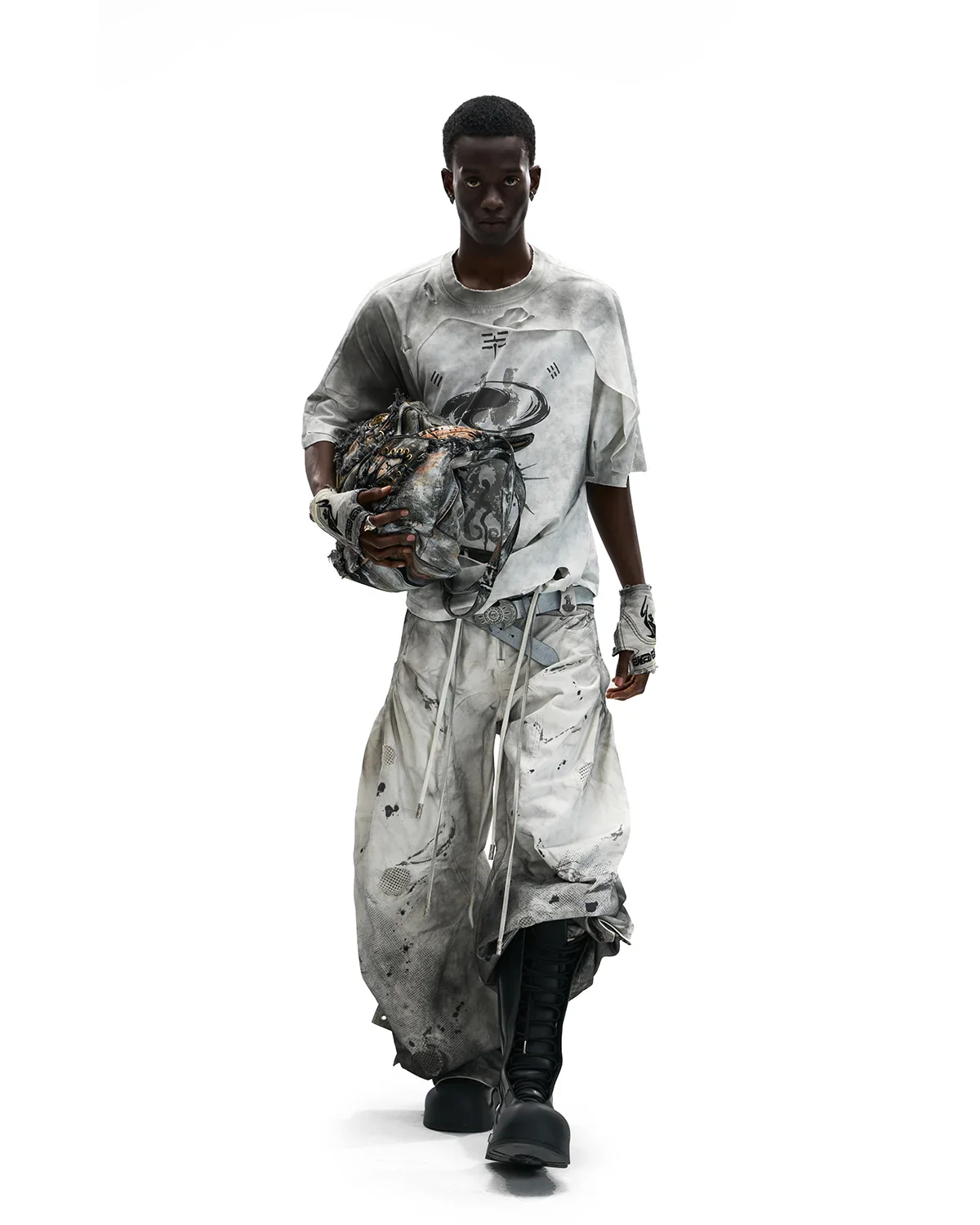 Personsoul Bagua Embroidery Double-Waist Denim Jeans - Image 12