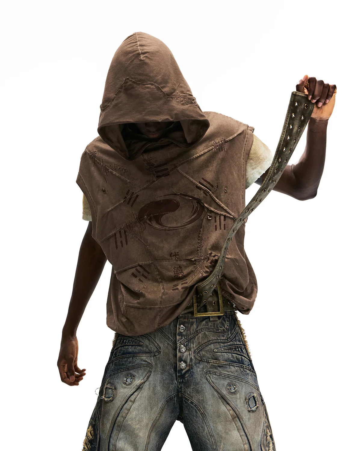 Personsoul Bagua Print Hooded Vest Brown - Image 4