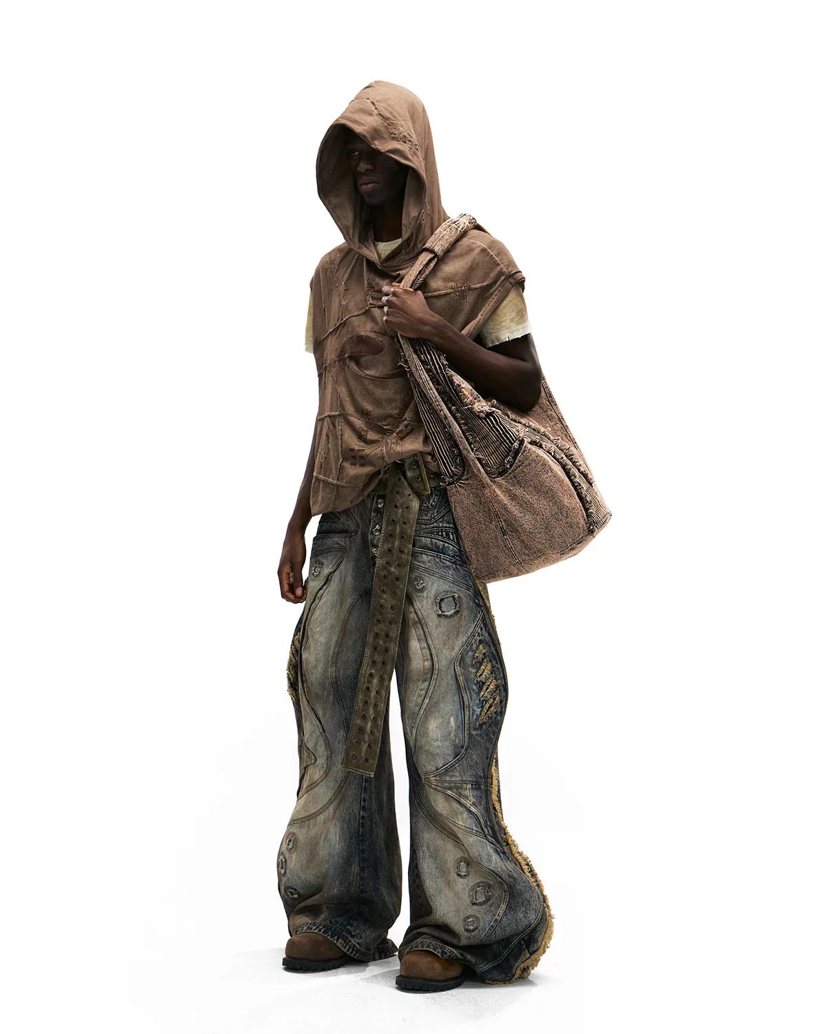Personsoul Bagua Print Hooded Vest Brown - Image 9