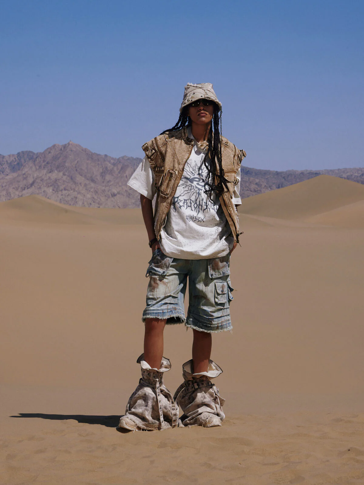 Personsoul Detachable Paneled Camo Baggy Jeans - Image 5