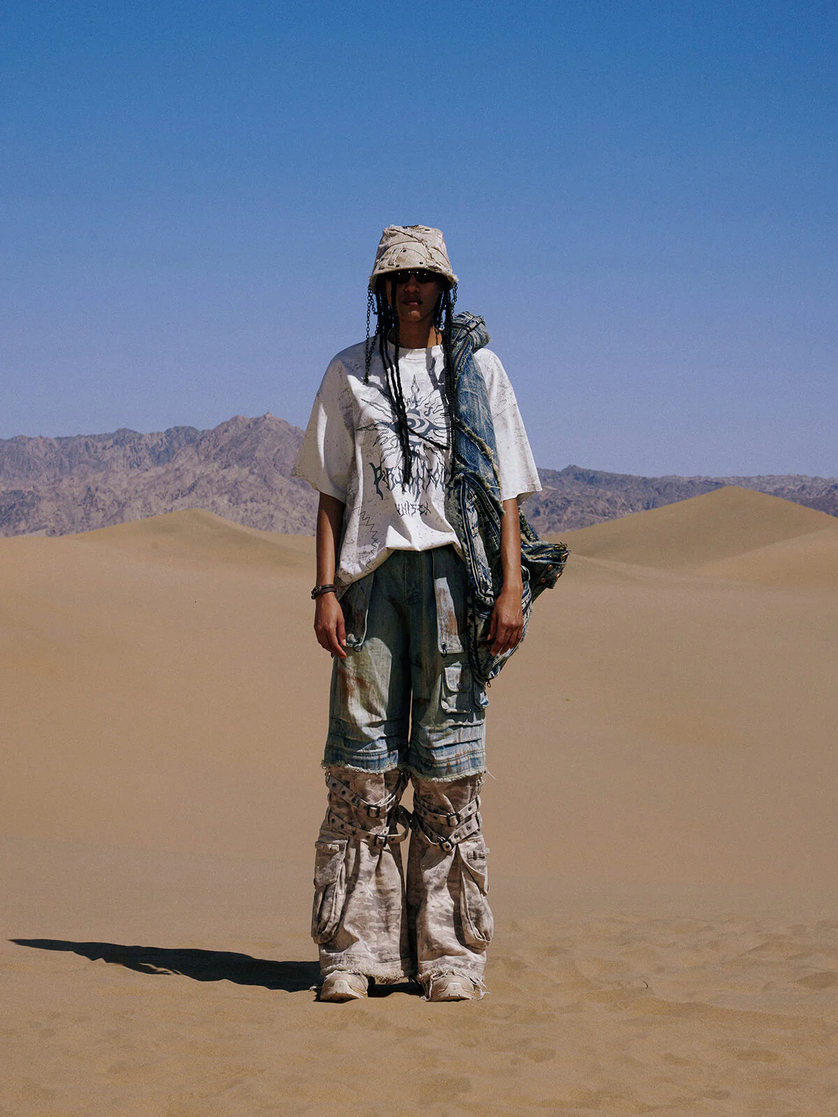 Personsoul Detachable Paneled Camo Baggy Jeans - Image 6