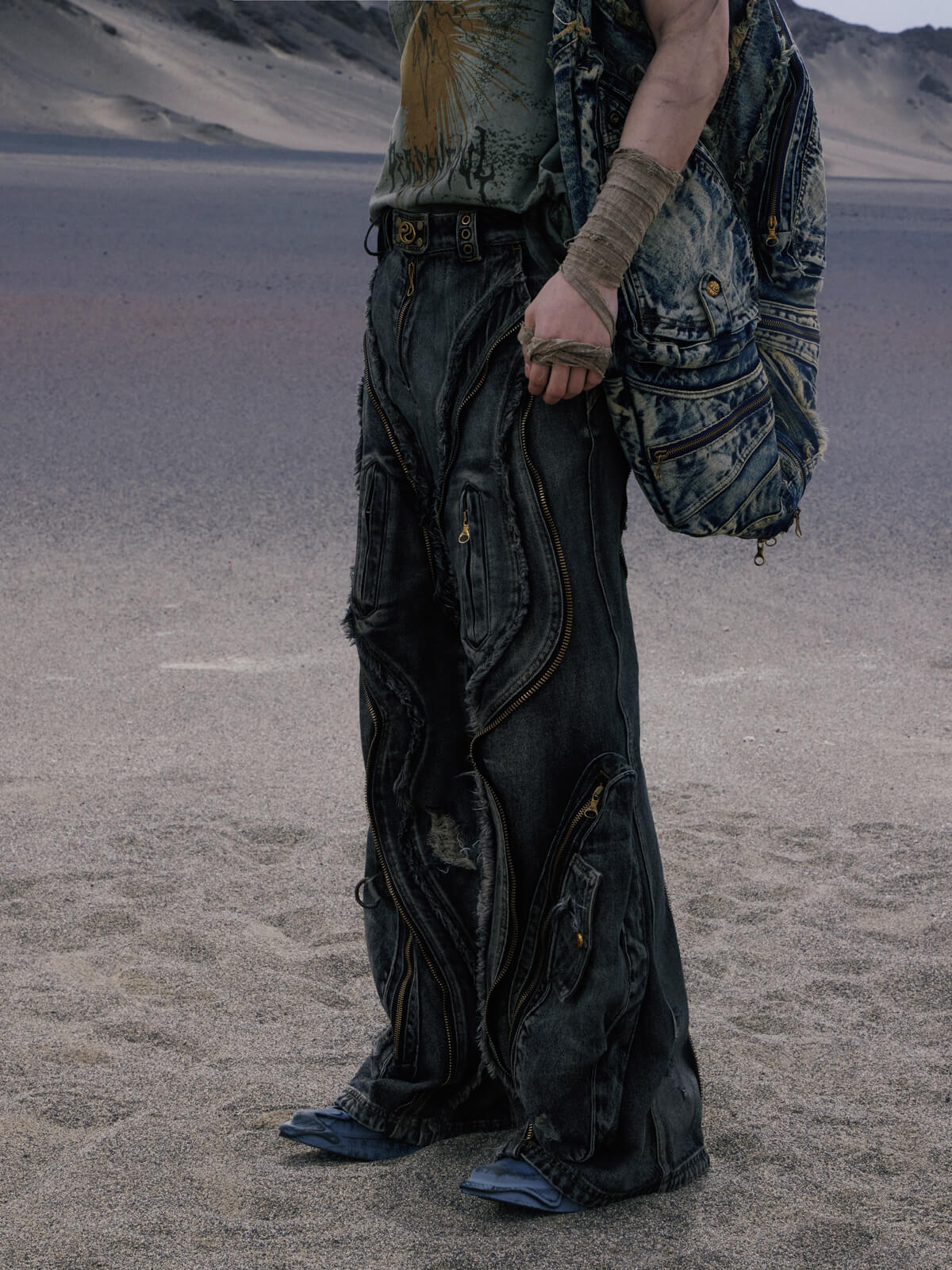 Personsoul Dirty Ripped Denim Baggy Jeans - Image 4
