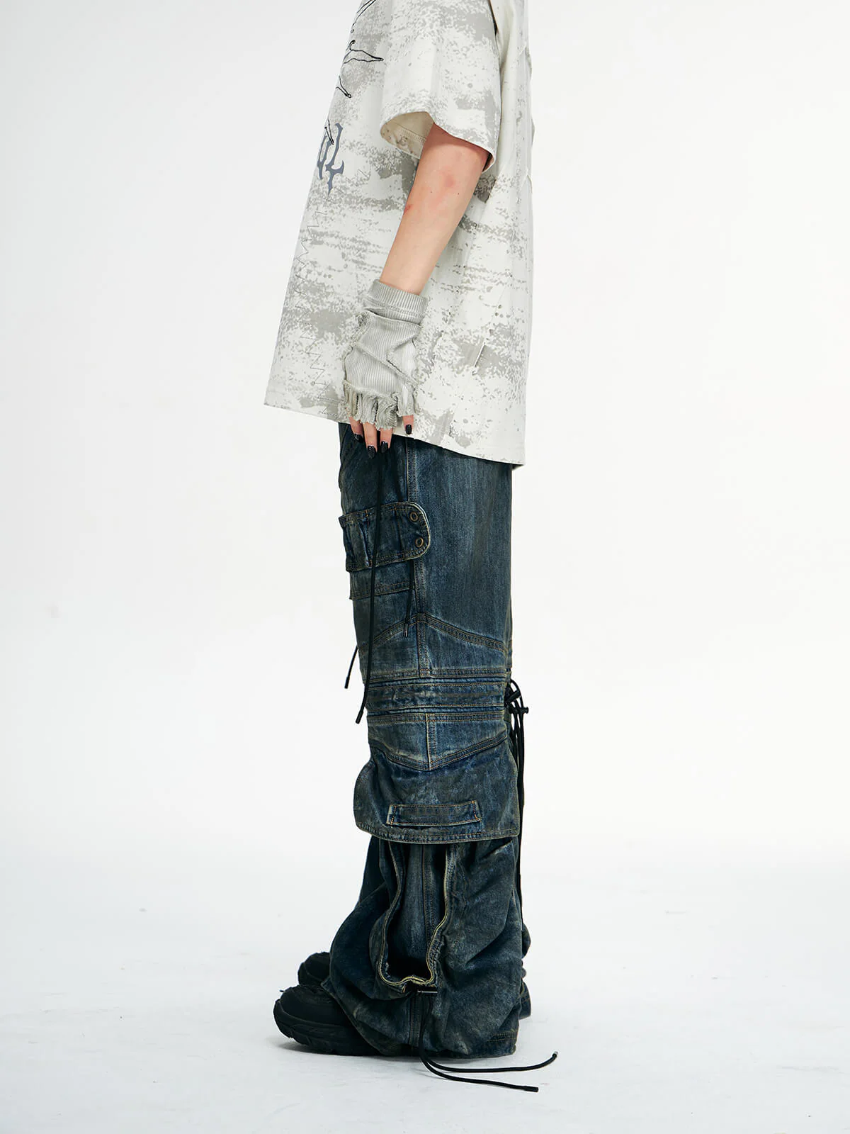 Personsoul Pocket Drawstring Washed Flared Jeans - Image 12