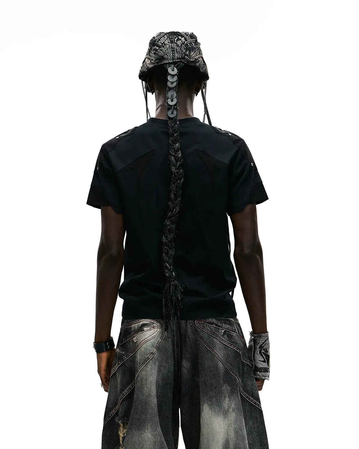 Personsoul Structured Fitted Beast Totem T-Shirt Black - Image 3