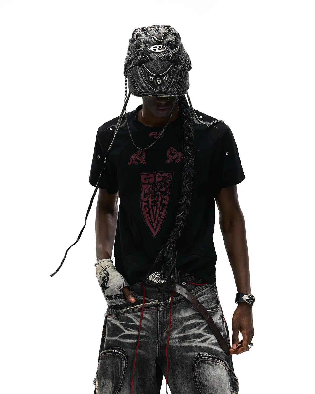 Personsoul Structured Fitted Beast Totem T-Shirt Black - Image 6