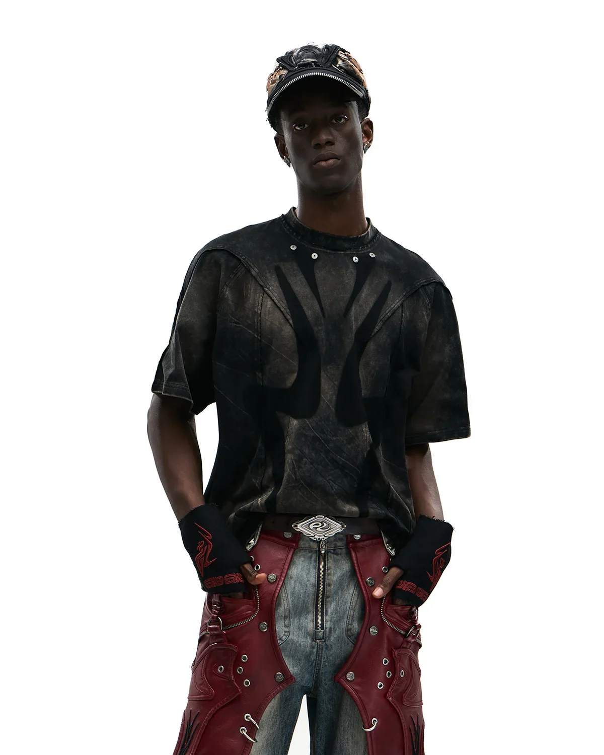 Personsoul Structured Mythical Beast Totem Distressed T-Shirt - Image 5