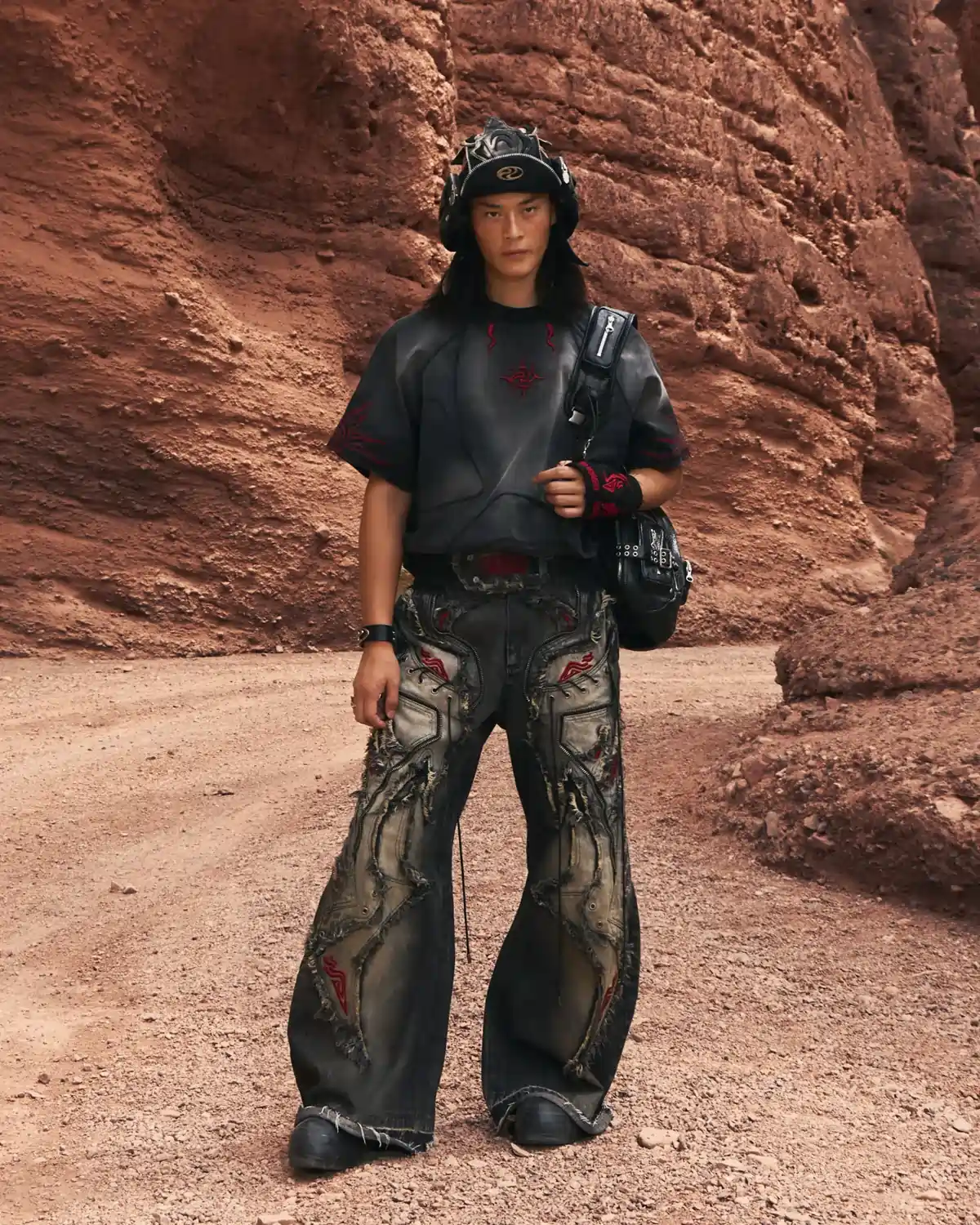Personsoul Sun Totem Embroidered T-Shirt - Image 6