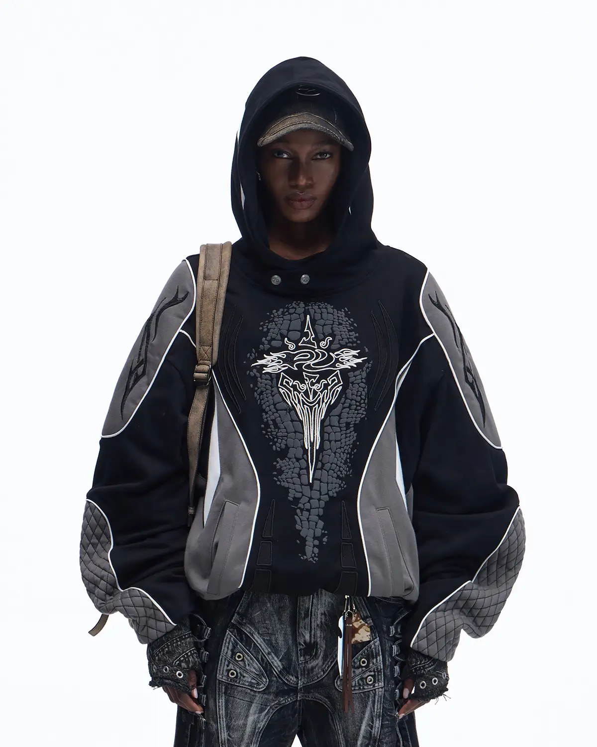Personsoul Totem Color-Block Racing Hoodie In Black