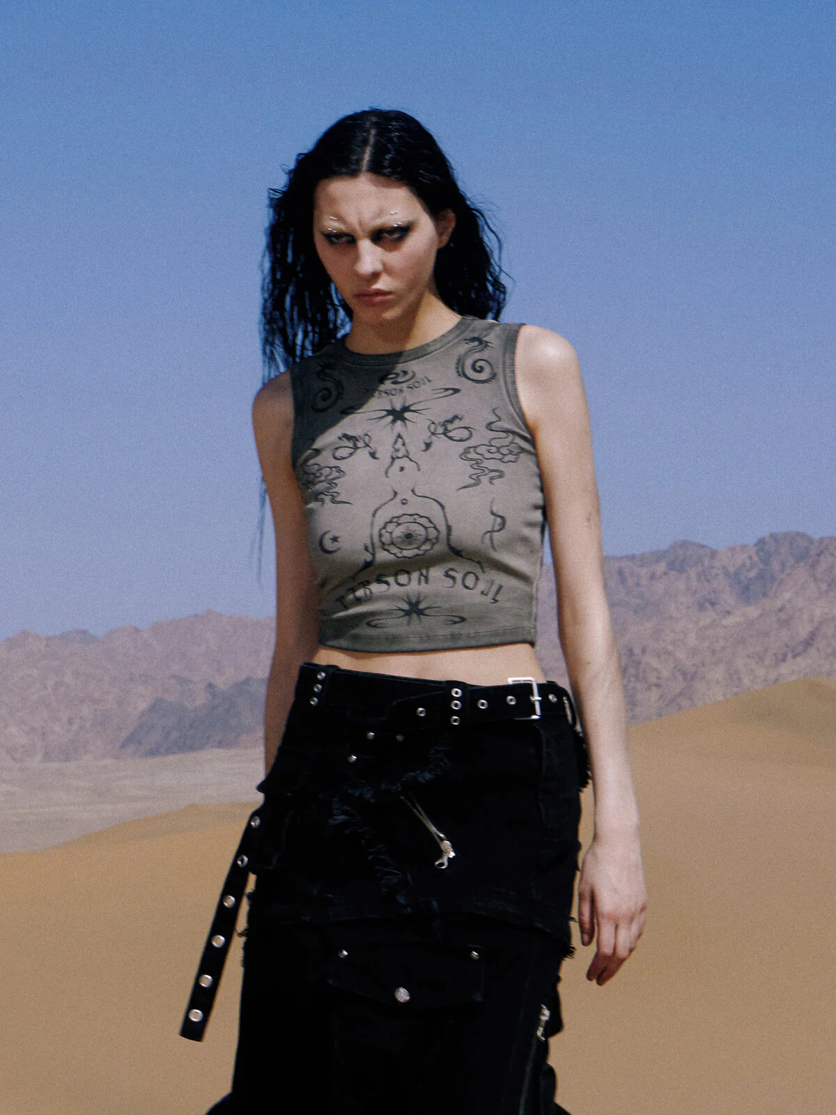 Personsoul Totem-Inspired Cropped Tank Top - Image 7