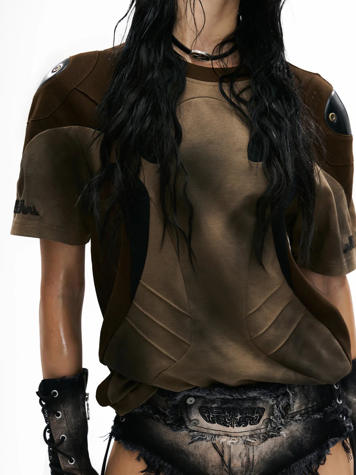 Spliced Cooling Slim T-Shirt with Embroidered Shoulder Details - Image 13